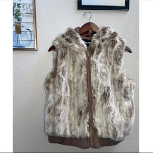 Brandon Thomas Fur Vest with Hood
